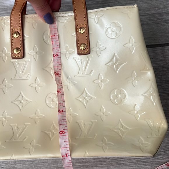 Louis Vuitton Small Vernis Cream Tote EUC - Picture 4 of 13